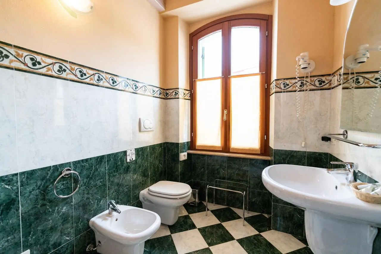 Bed & Breakfast Gemma Rentals Garda  Italy