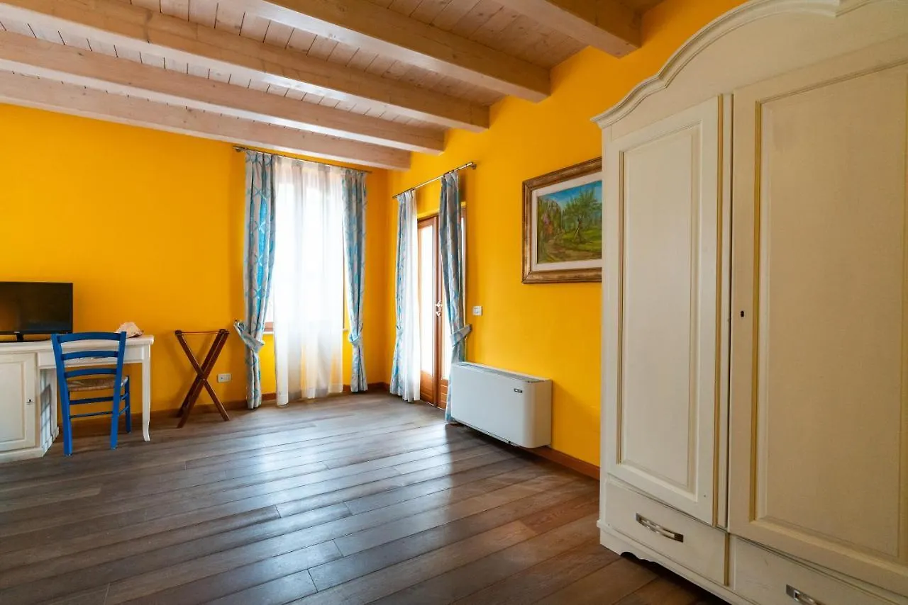 Gemma Rentals Garda  Oda ve Kahvaltı Garda (Verona)